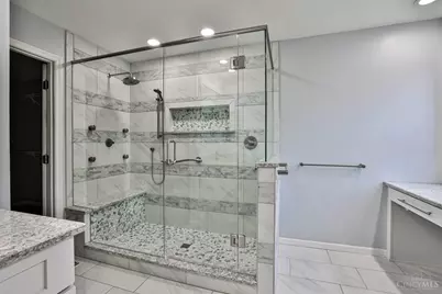 1118 Glen Echo Lane, Miami Township, OH 45150 - Photo 15