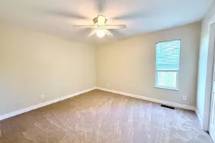 821 Allenwood Ct, Delhi Township, OH 45238 - Photo 9