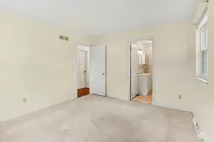 4483 Woodtrail Ln, Colerain Township, OH 45251 - Photo 9
