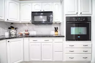 320 E 9th St, Manchester, OH 45144 - Photo 9