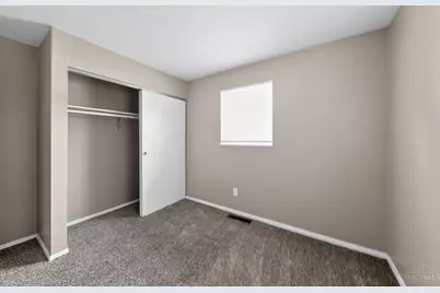 1903 Roosevelt Avenue, Springfield Township, OH 45240 - Photo 13
