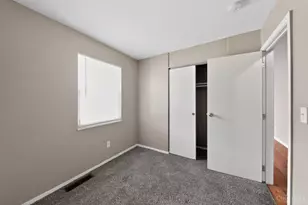 1903 Roosevelt Ave, Springfield Township, OH 45240 - Photo 15