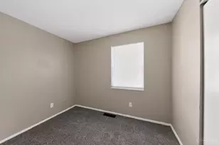 1903 Roosevelt Ave, Springfield Township, OH 45240 - Photo 11