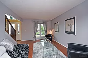 2150 Deer Meadow Dr, Springfield Township, OH 45240 - Photo 9