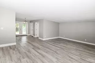 1316 Landis Ln, Springfield Township, OH 45231 - Photo 7