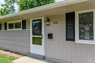 1316 Landis Ln, Springfield Township, OH 45231 - Photo 3