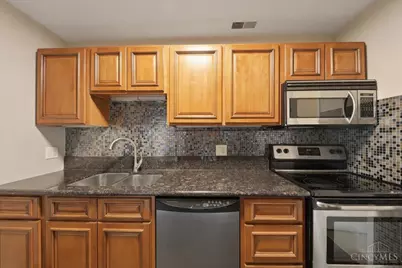 2138 Ohio Avenue #B, Cincinnati, OH 45219 - Photo 27