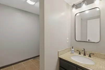 2138 Ohio Avenue, Cincinnati, OH 45219 - Photo 41