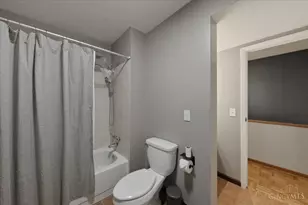 2138 Ohio Ave, Cincinnati, OH 45219 - Photo 45