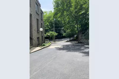 2138 Ohio Avenue, Cincinnati, OH 45219 - Photo 3