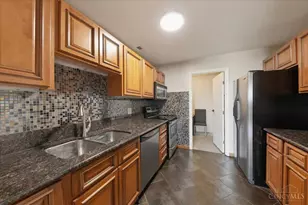 2138 Ohio Ave, Cincinnati, OH 45219 - Photo 19