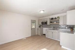 1361 Kylemore Dr, Xenia, OH 45385 - Photo 7
