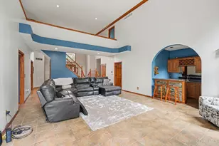 5912 Bridgeview Ct, Cincinnati, OH 45248 - Photo 5