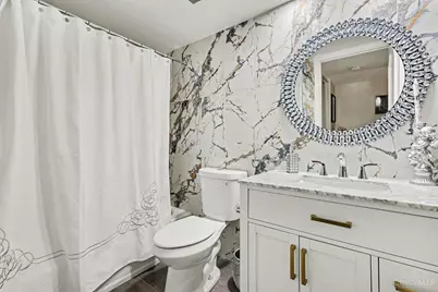 880 Rue De La Paix #T24, Cincinnati, OH 45220 - Photo 23