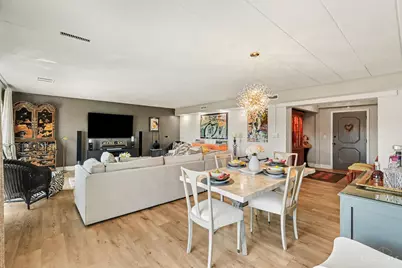 880 Rue De La Paix #T24, Cincinnati, OH 45220 - Photo 11