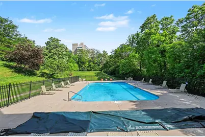880 Rue De La Paix #T24, Cincinnati, OH 45220 - Photo 29