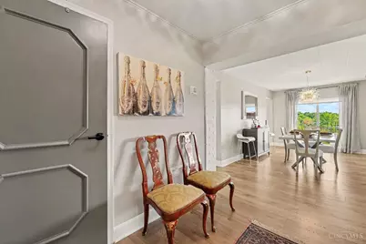 880 Rue De La Paix #T24, Cincinnati, OH 45220 - Photo 5
