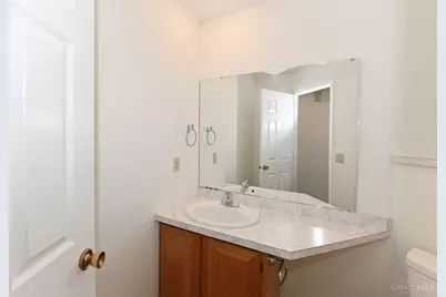 11528 Symmes Gate Lane, Symmes Township, OH 45249 - Photo 9