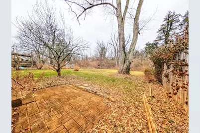 8829 Mockingbird Lane, Springfield Township, OH 45231 - Photo 3