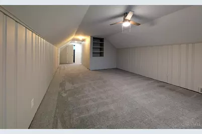 8829 Mockingbird Lane, Springfield Township, OH 45231 - Photo 19