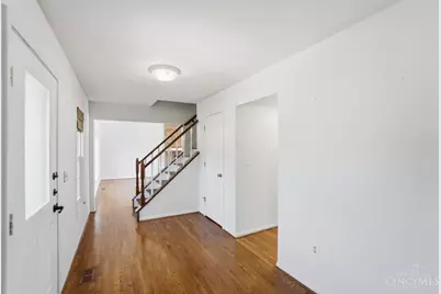 7813 Meadowcreek Drive, Cincinnati, OH 45244 - Photo 7