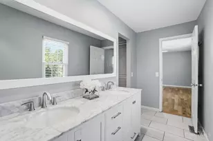 7813 Meadowcreek Dr, Cincinnati, OH 45244 - Photo 41