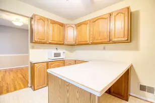 1667 Clemson Cir, Cincinnati, OH 45255 - Photo 11