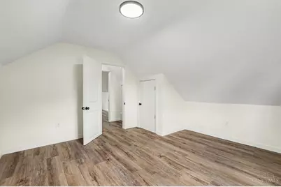 8465 Mockingbird Lane, Springfield Township, OH 45231 - Photo 13