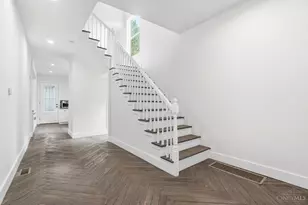 1833 Clarion Ave, Cincinnati, OH 45207 - Photo 5