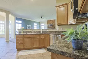 8629 Red Hawk Ct, Colerain Township, OH 45251 - Photo 13