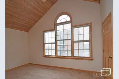 705 Riddle Road, Cincinnati, OH 45220 - Photo 9
