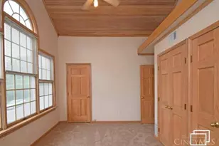 705 Riddle Rd, Cincinnati, OH 45220 - Photo 11