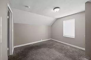 6586 Parrish Ave, Cincinnati, OH 45237 - Photo 15