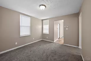 6586 Parrish Ave, Cincinnati, OH 45237 - Photo 7