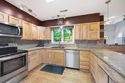 1325 Holman View Drive, Wyoming, OH 45215 - Photo 13