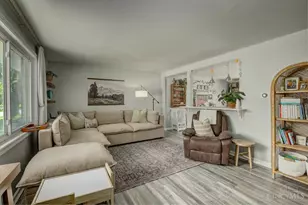 609 Neptune Way, Union Township, OH 45244 - Photo 5