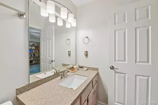 1123 Wittshire Ln, Cincinnati, OH 45255 - Photo 17