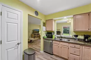 1123 Wittshire Ln, Cincinnati, OH 45255 - Photo 13