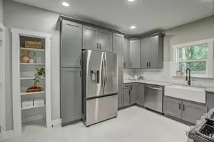 5317 Whetsel Ave, Cincinnati, OH 45227 - Photo 9