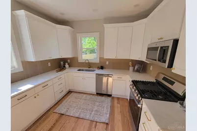 103 W Sharon Road, Glendale, OH 45246 - Photo 5