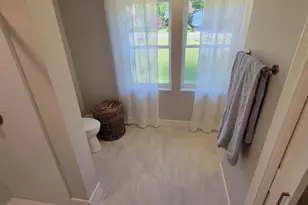 103 W Sharon Rd, Glendale, OH 45246 - Photo 13