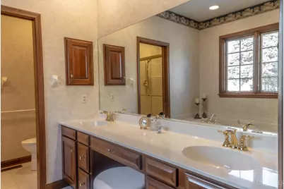 5025 Oakview Drive, Middletown, OH 45042 - Photo 13