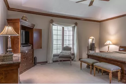 5025 Oakview Drive, Middletown, OH 45042 - Photo 9