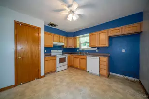 860 Lea Castle Pl, Miamisburg, OH 45342 - Photo 5