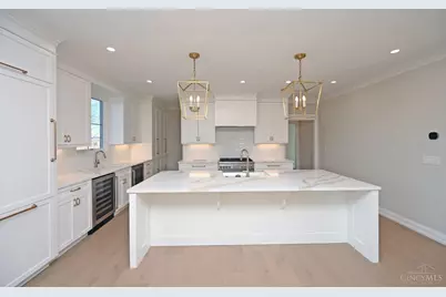1080 Tuscany Place, Cincinnati, OH 45226 - Photo 11