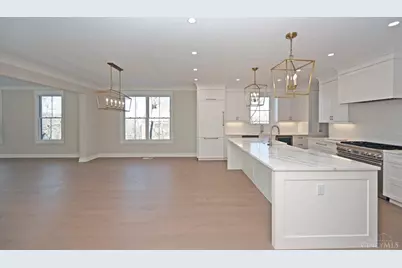 1080 Tuscany Place, Cincinnati, OH 45226 - Photo 7