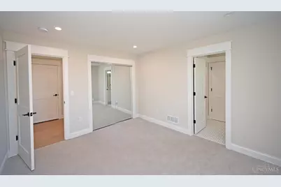 1080 Tuscany Place, Cincinnati, OH 45226 - Photo 43