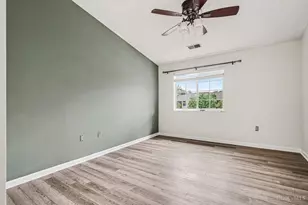 410 Carrington Ln, Loveland, OH 45140 - Photo 7