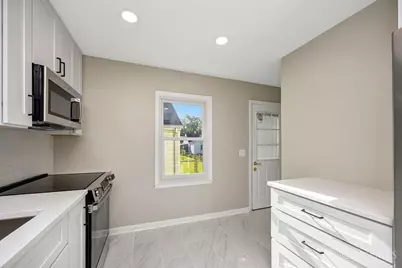 70 Linda Lane, Hamilton, OH 45011 - Photo 9