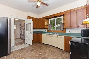 405 N Columbus St, Jefferson Township, OH 45168 - Photo 9